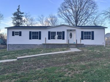 58 Pendleton Branch Road, Olympia, KY 40358