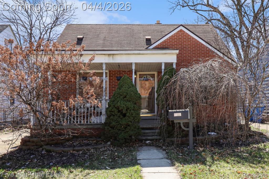 24691 Colgate Street , Dearborn Heights, MI 48125 Main Photo