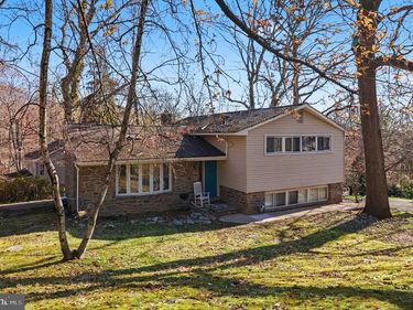 2338 FAIRWAY ROAD, HUNTINGDON VALLEY, PA 19006