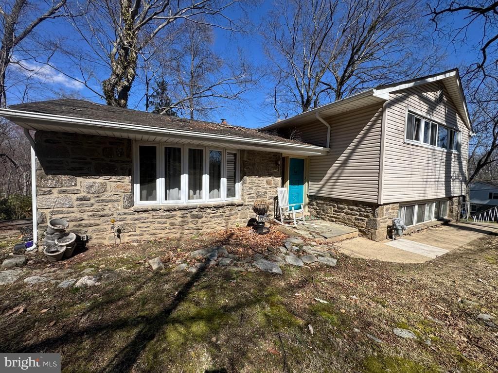 2338 FAIRWAY ROAD , HUNTINGDON VALLEY, PA 19006
