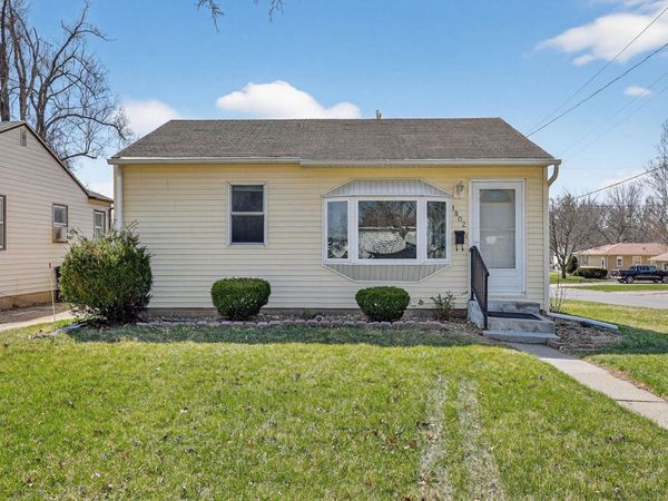 1802 Easton Avenue, Waterloo, IA 50702