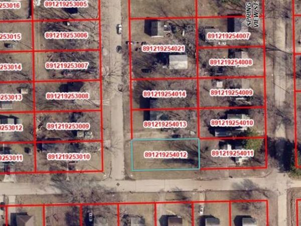 Plainview Street, Waterloo, IA 50707