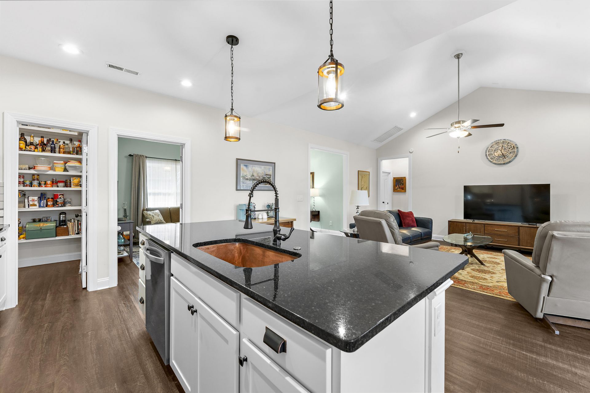 2551 Wedgefield Road Photo 11