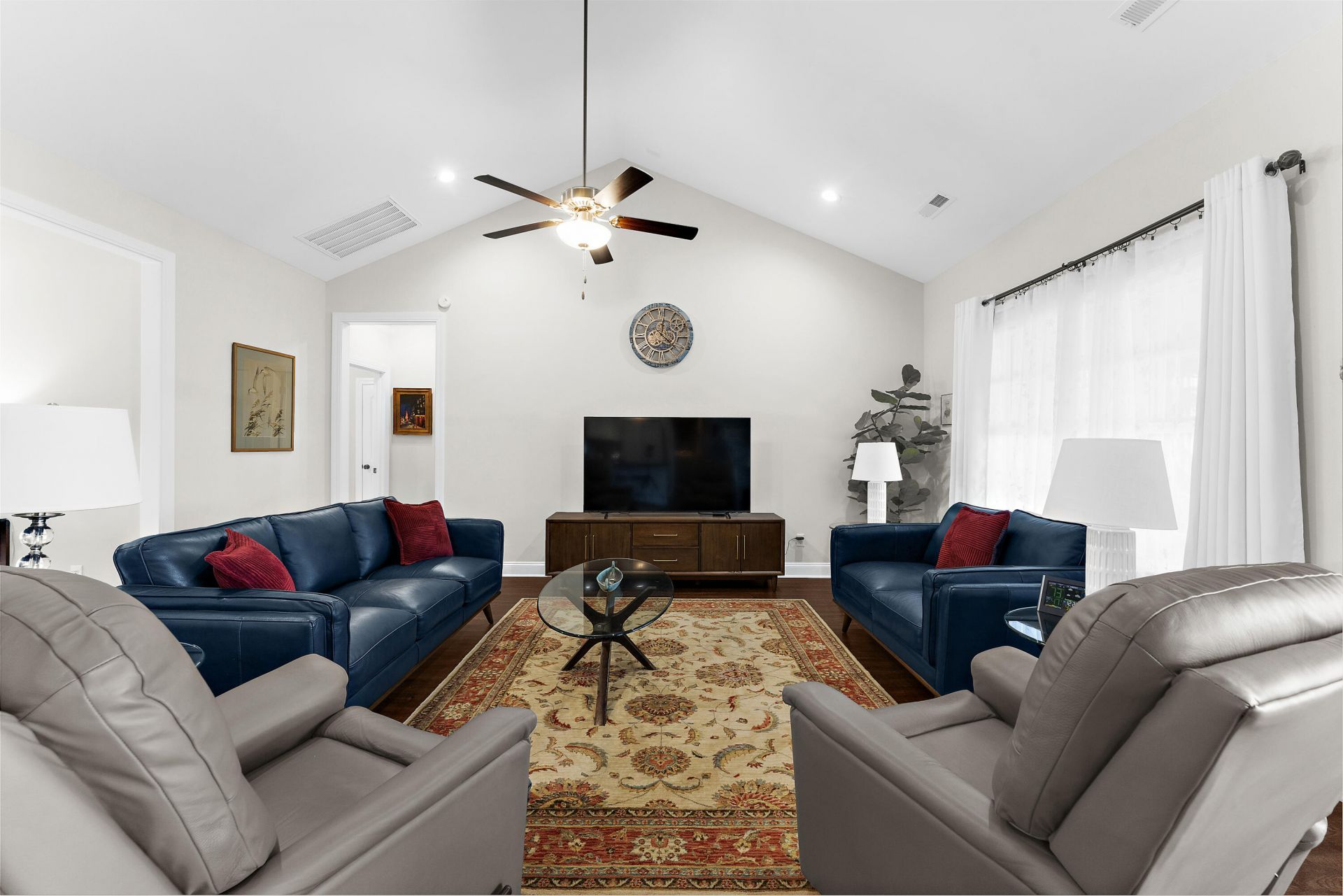 2551 Wedgefield Road Photo 5