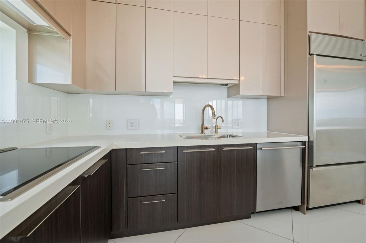 2020 N Bayshore Dr, Unit 2502, Miami, FL 33137 Photo