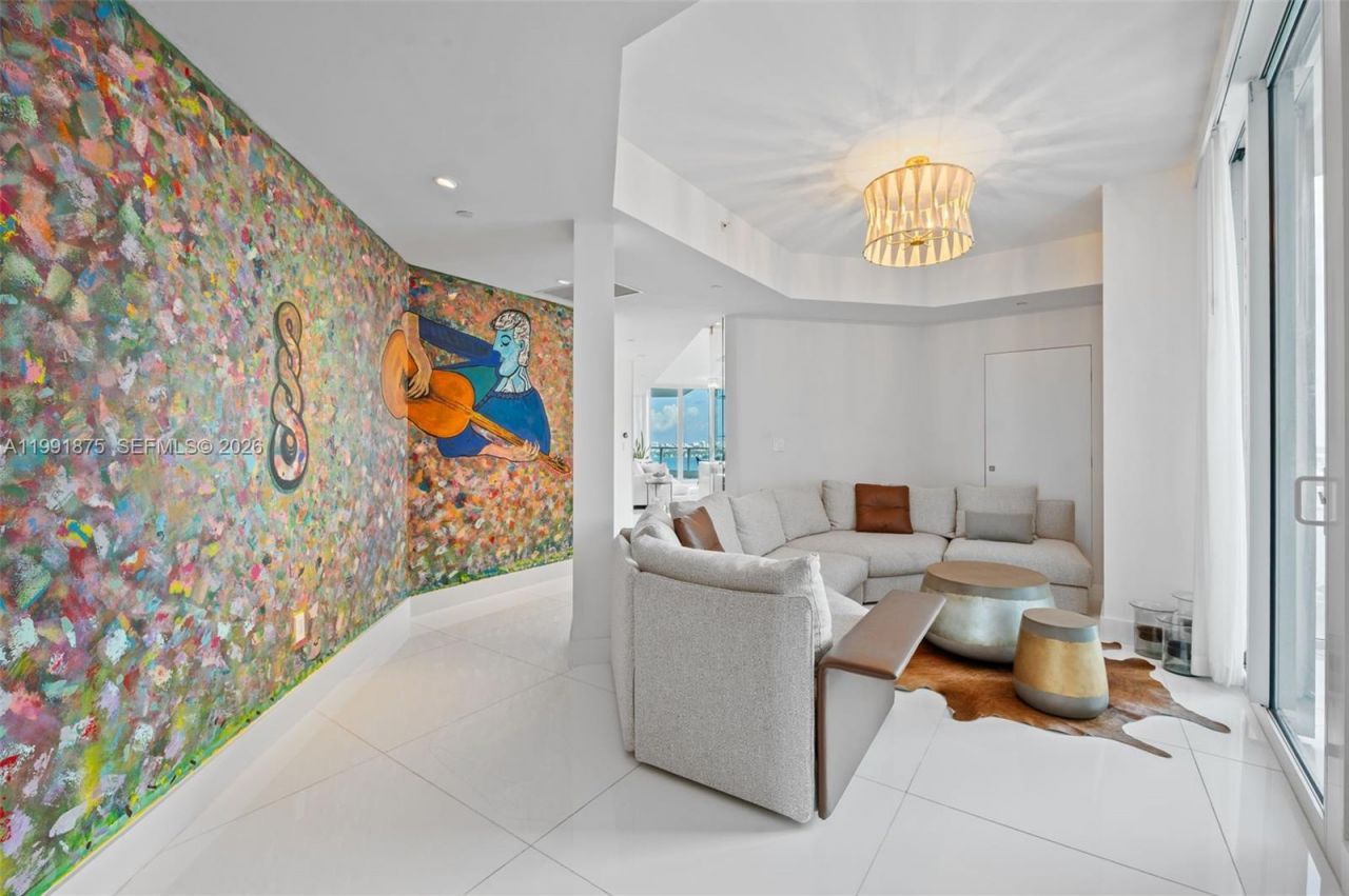 2020 N Bayshore Dr, Unit 2502, Miami, FL 33137 Photo