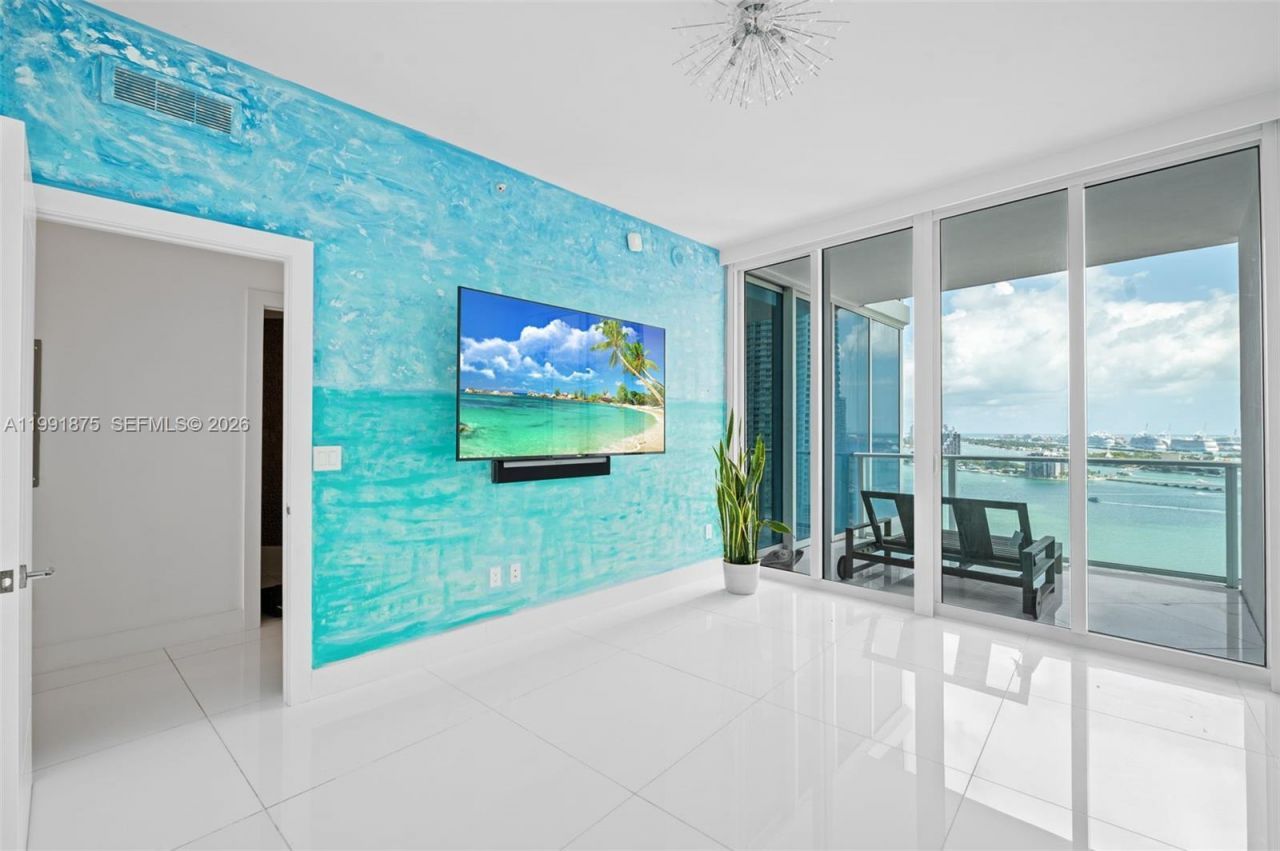 2020 N Bayshore Dr, Unit 2502, Miami, FL 33137 Photo