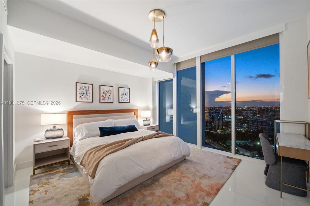 2020 N Bayshore Dr, Unit 2502, Miami, FL 33137 Photo