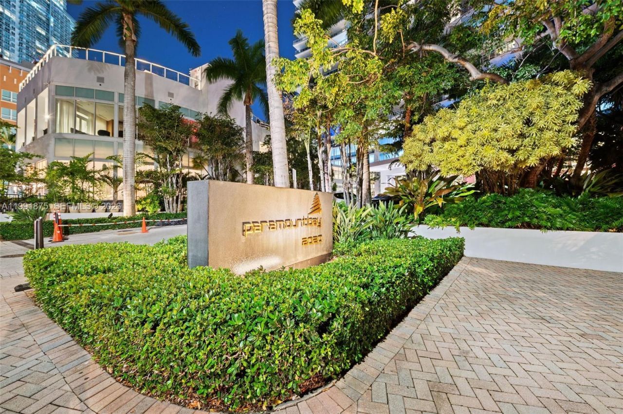 2020 N Bayshore Dr, Unit 2502, Miami, FL 33137 Photo