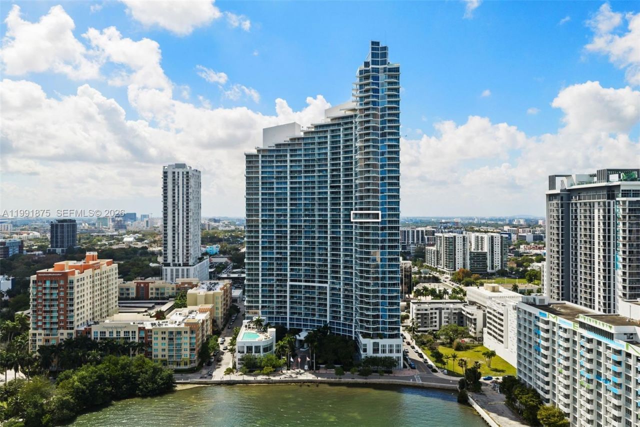 2020 N Bayshore Dr, Unit 2502, Miami, FL 33137 Photo