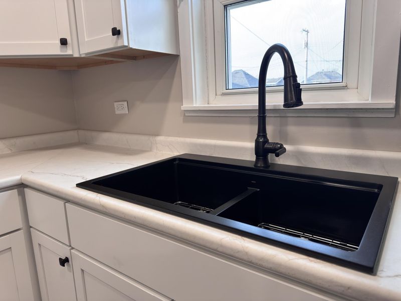 206 E Benton Street, Wapakoneta, OH 45895 Photo 4