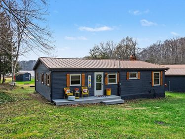 14758 Hideaway Drive, Vandalia, MI 49095