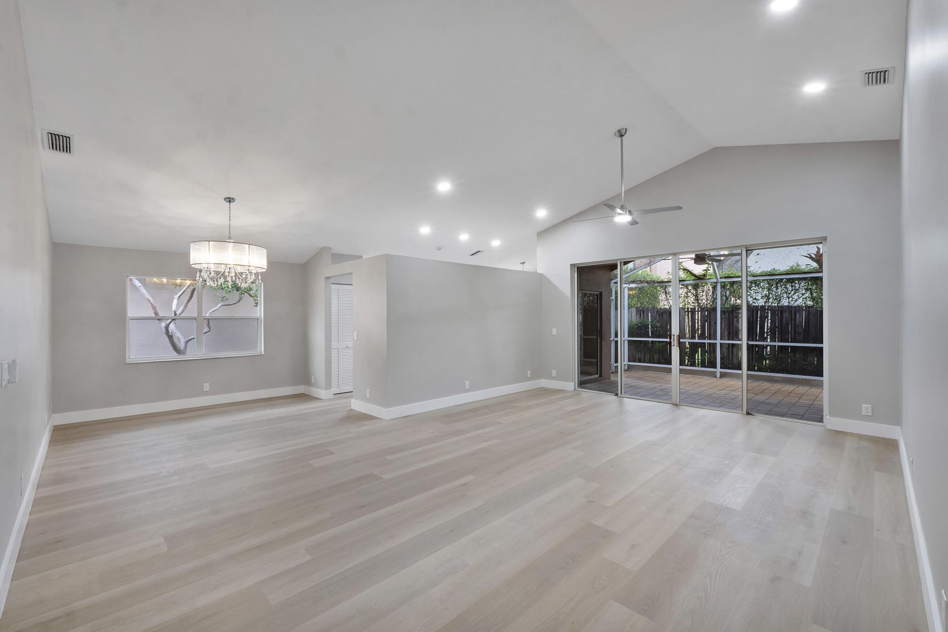 6185 NW 77th Place, Parkland, FL 33067 Photo