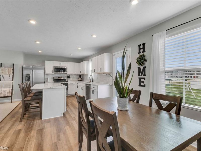 180 Wild Flower Drive, Elyria, OH 44035 Photo 11