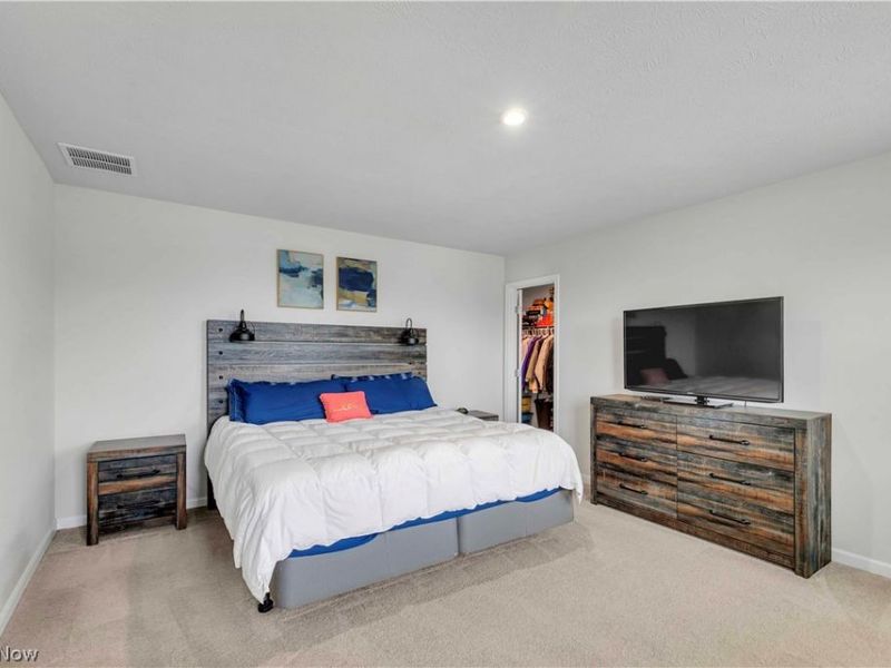 180 Wild Flower Drive, Elyria, OH 44035 Photo 17