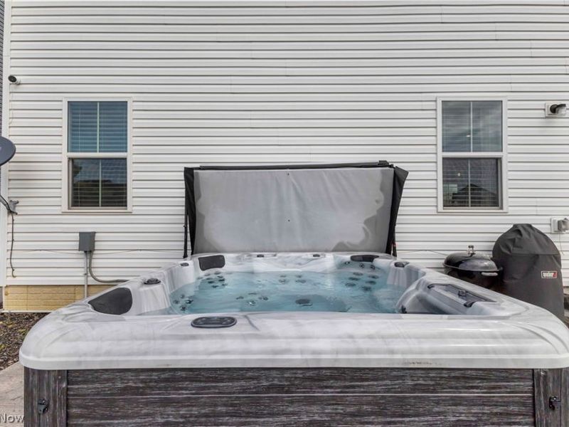 180 Wild Flower Drive, Elyria, OH 44035 Photo 36