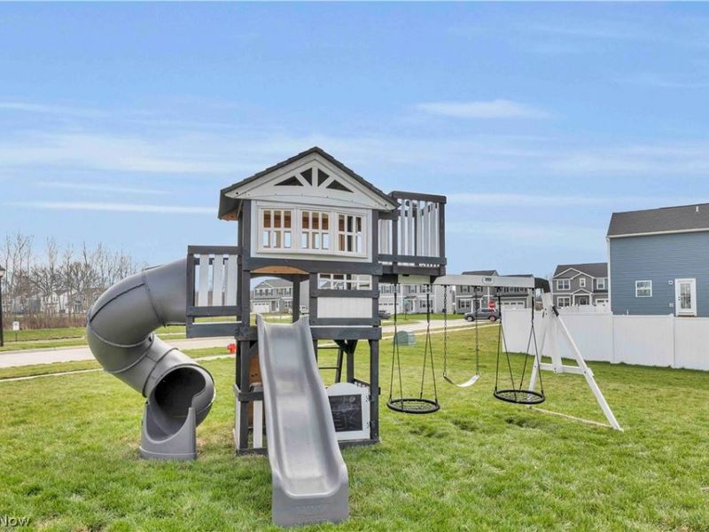 180 Wild Flower Drive, Elyria, OH 44035 Photo 37