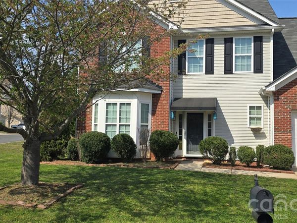 2001 Lake Vista Drive , Mount Holly, NC 28120