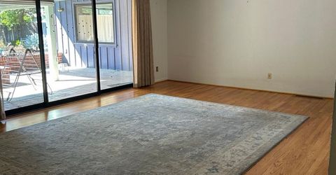 135 S Fairmont Ave, Lodi, CA 95240 Photo