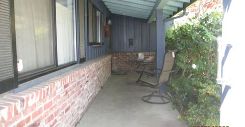 135 S Fairmont Ave, Lodi, CA 95240 Photo
