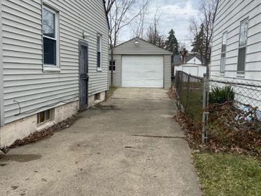 640 Crawford Street , Flint, MI 48507