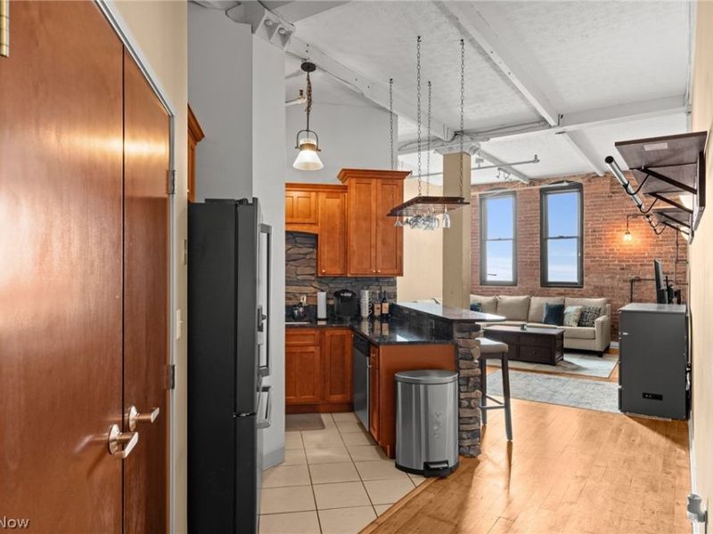 1133 W 9th Street , Unit 307, Cleveland, OH 44113 Photo 3