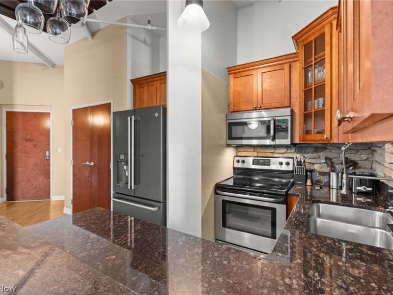 1133 W 9th Street , Unit 307, Cleveland, OH 44113 Photo 8