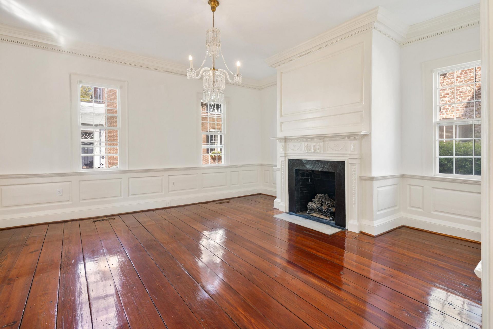 54 King Street Photo 16