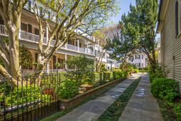 54 King Street photo 4