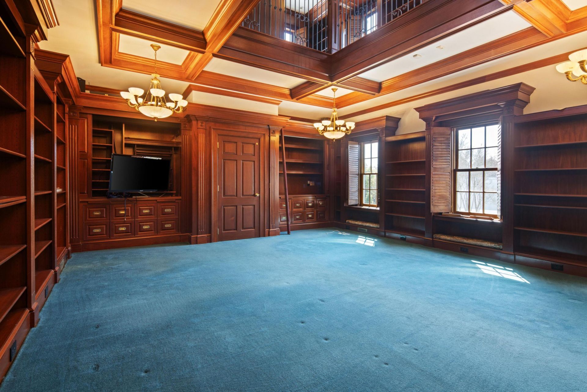 54 King Street Photo 36