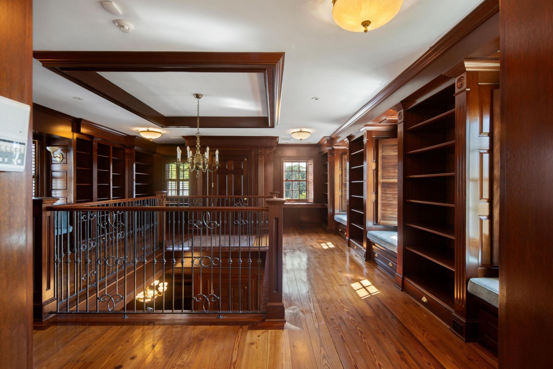 54 King Street Photo 44