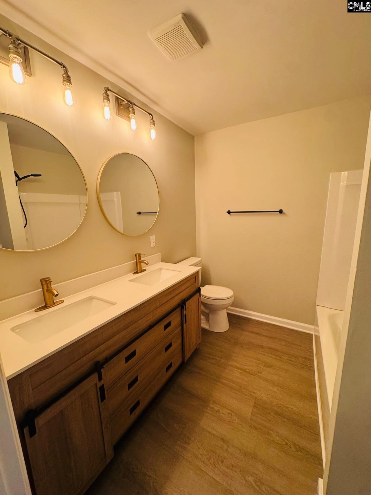 5711 Miramar Drive  Photo 14