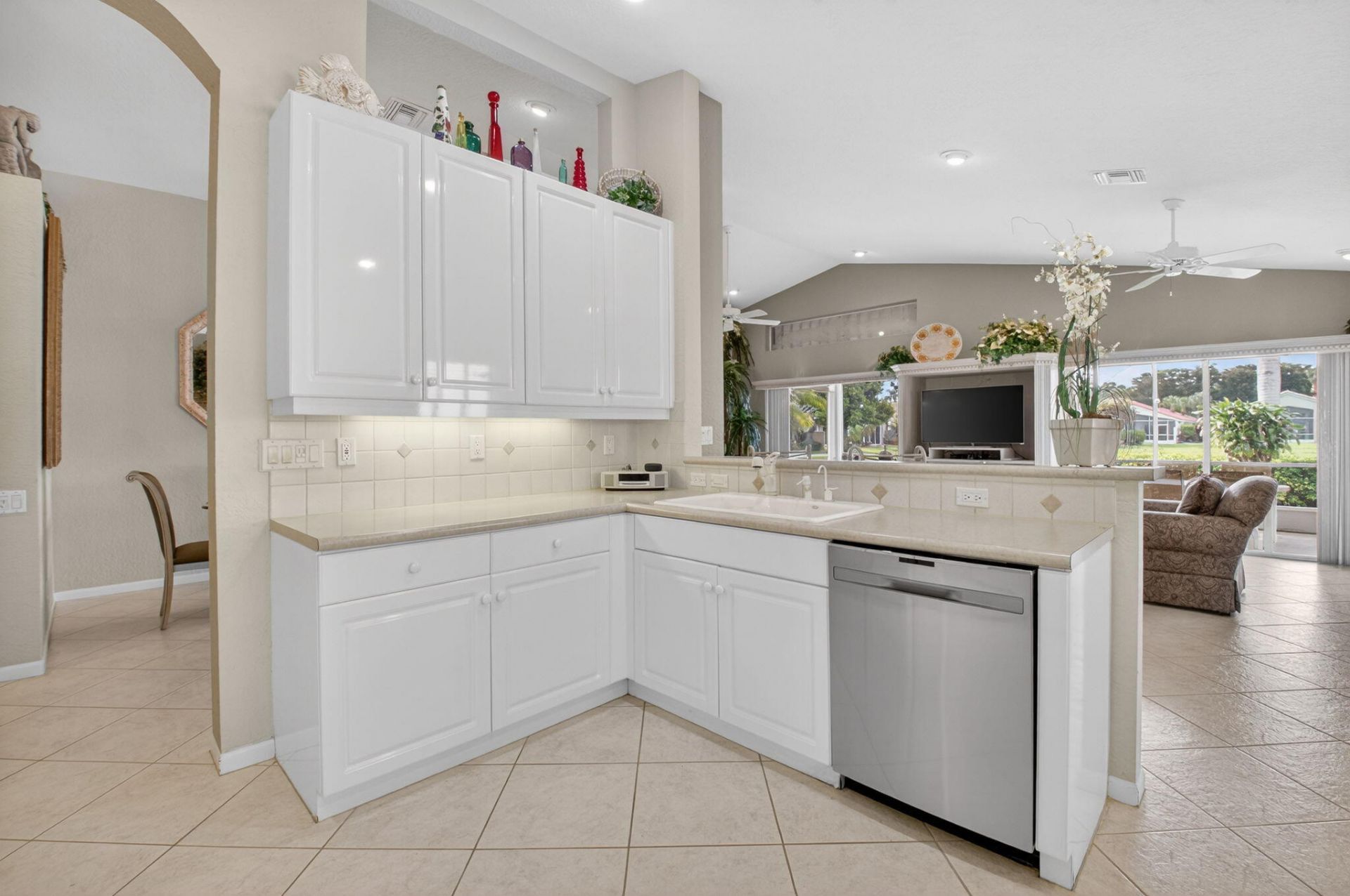 6838 Castlemaine Avenue, Boynton Beach, FL 33437 Photo