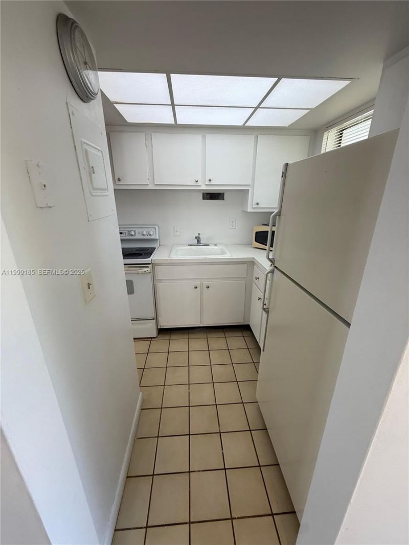 1333 E Hallandale Beach Blvd, Unit 223, Hallandale Beach, FL 33009 Photo
