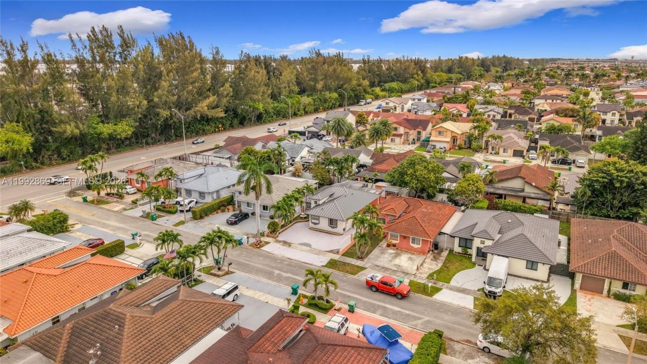 1163 NW 134th Pl, Miami, FL 33182 Photo