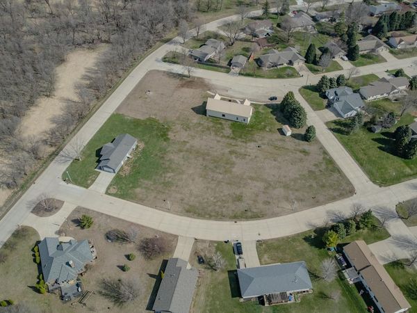 907 & 911 6th Street SW, Unit Lots 31 & 32, Spencer, IA 51301