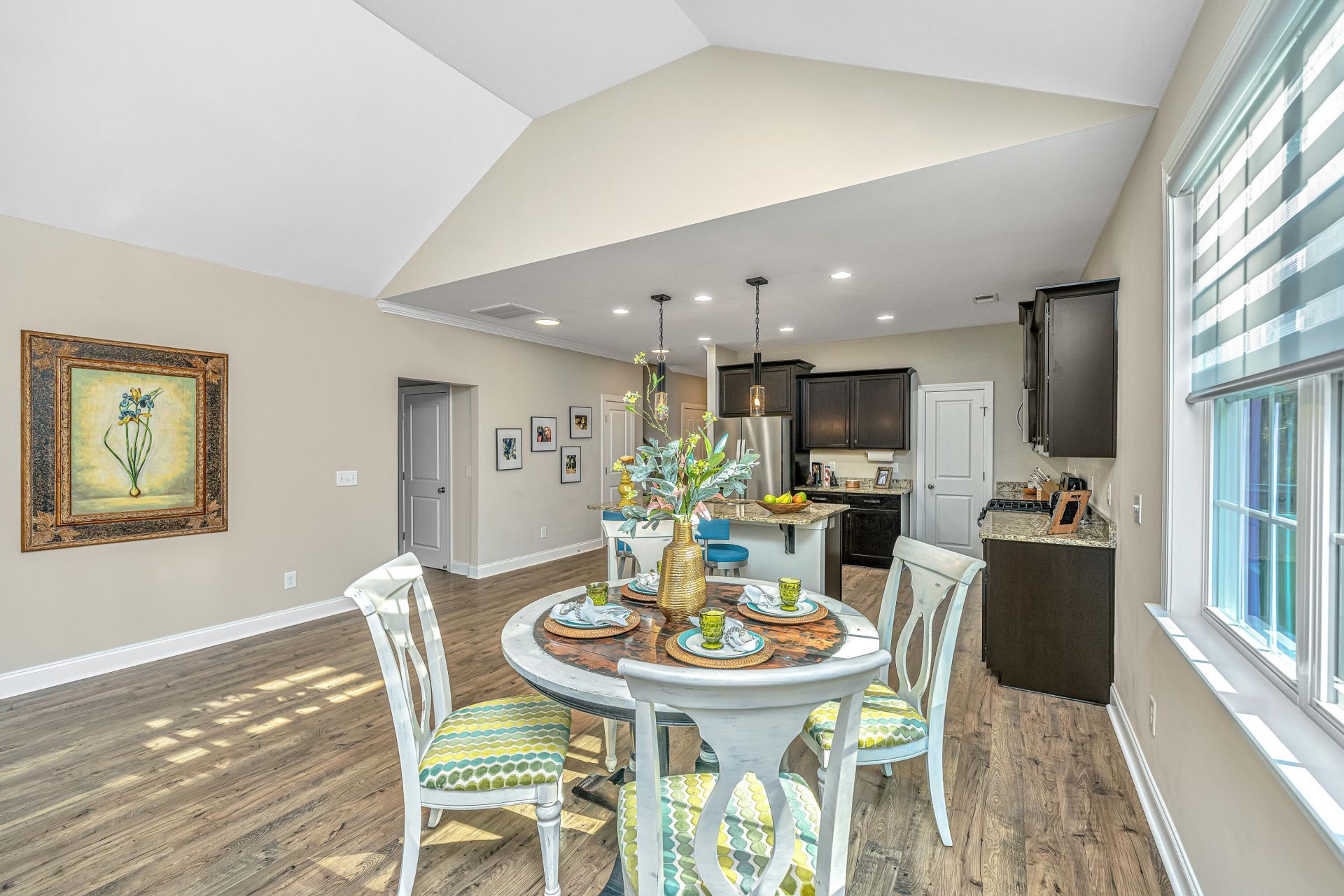 2160 Nicholas David Path Photo 27