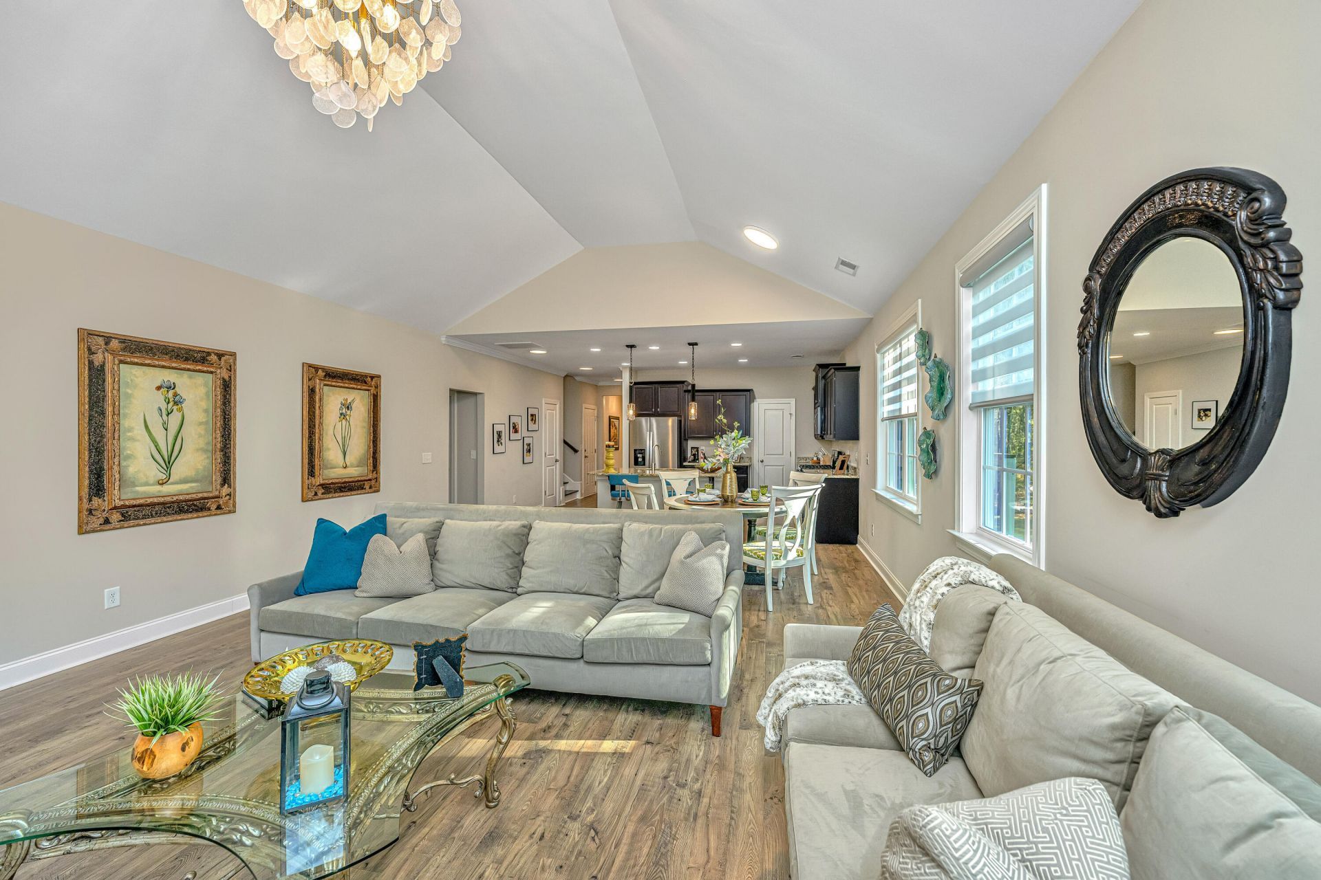 2160 Nicholas David Path Photo 31