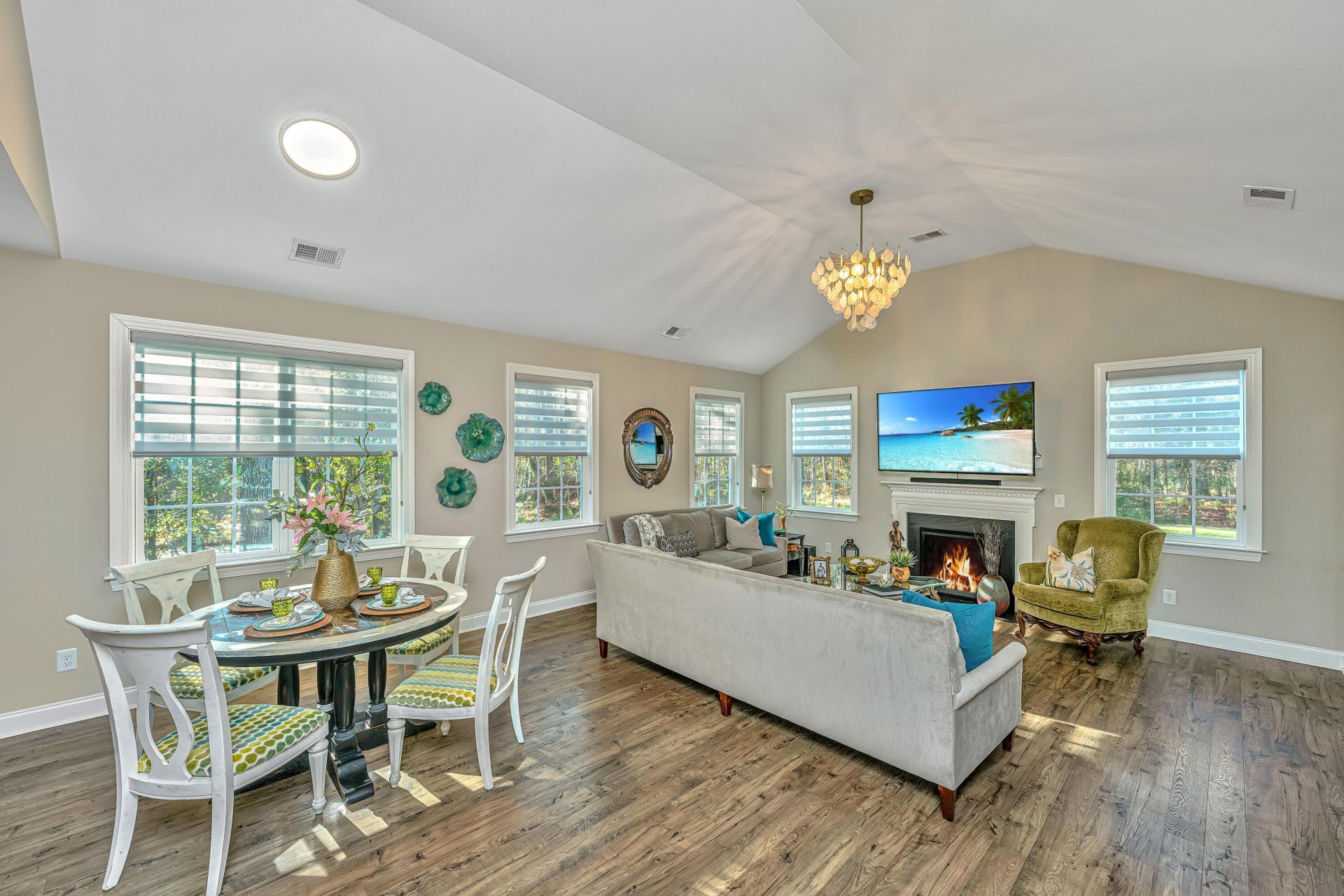 2160 Nicholas David Path Photo 33