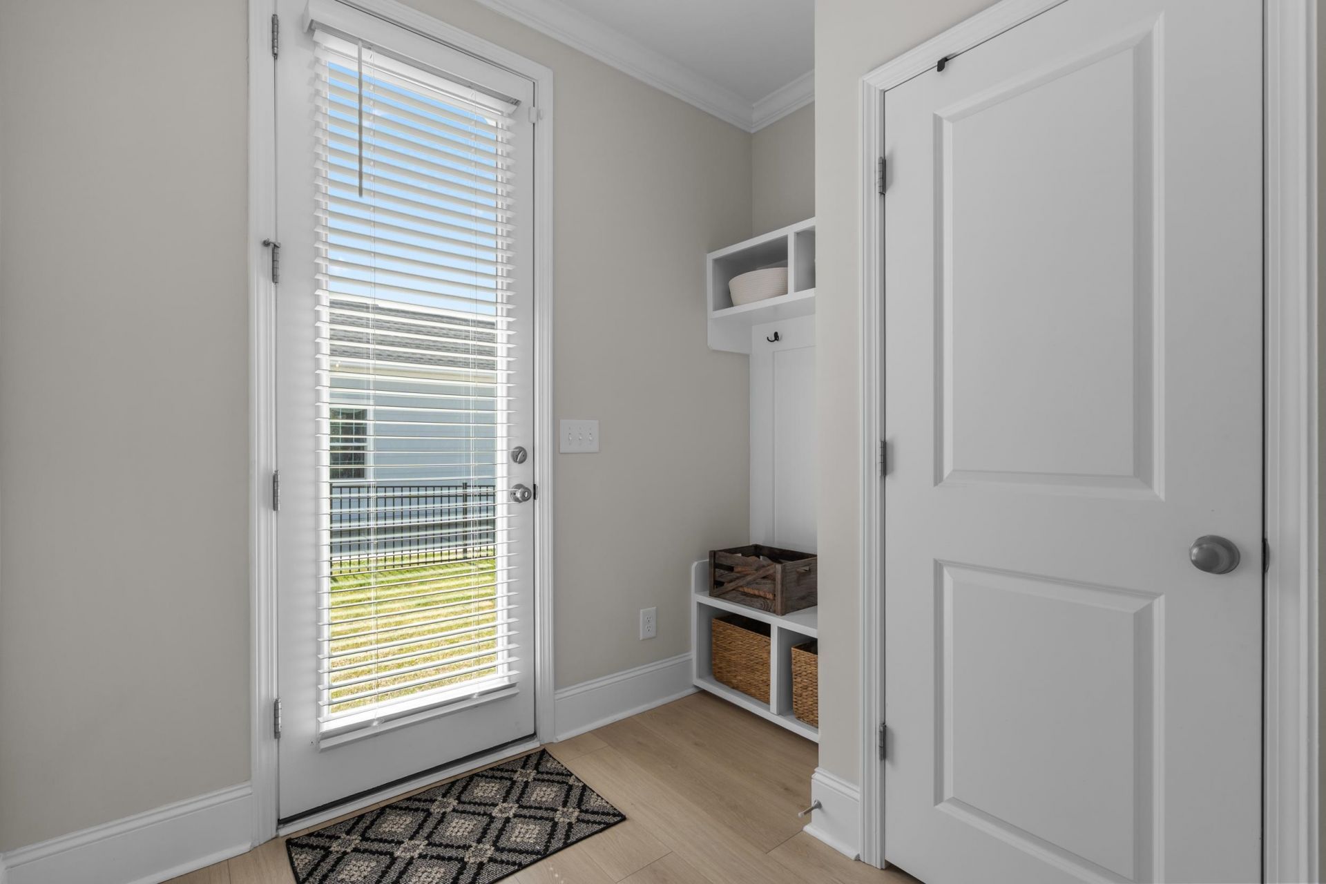 222 Delano Way Photo 20