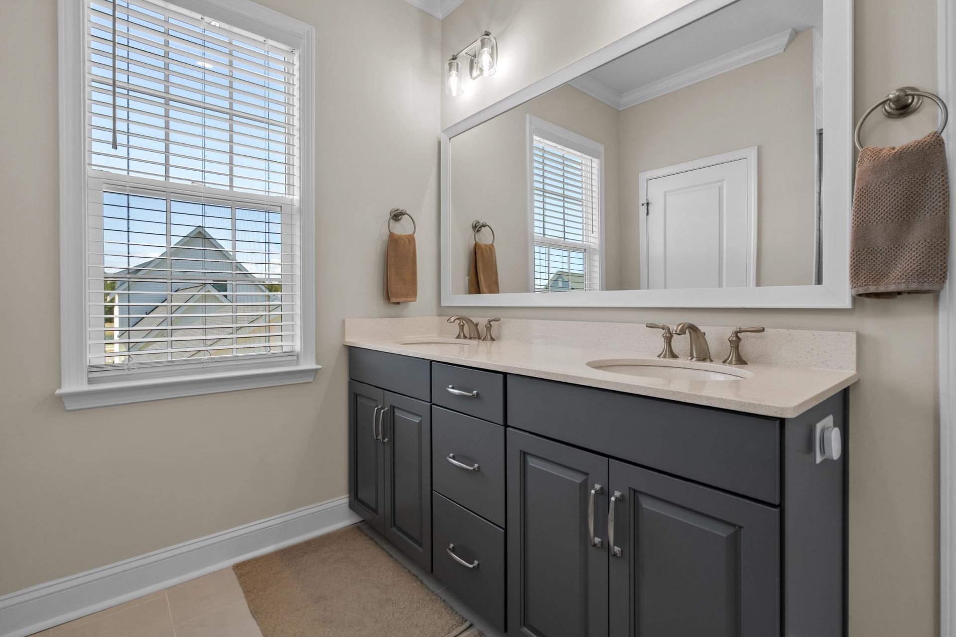 222 Delano Way Photo 24