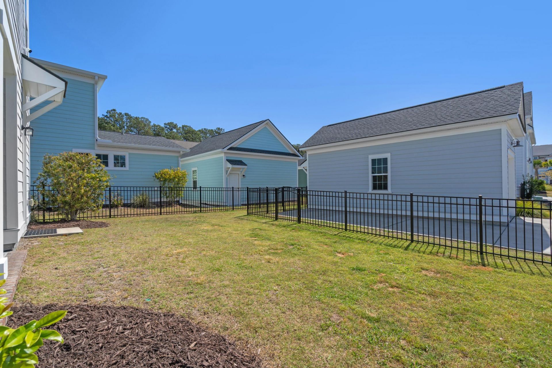 222 Delano Way Photo 33