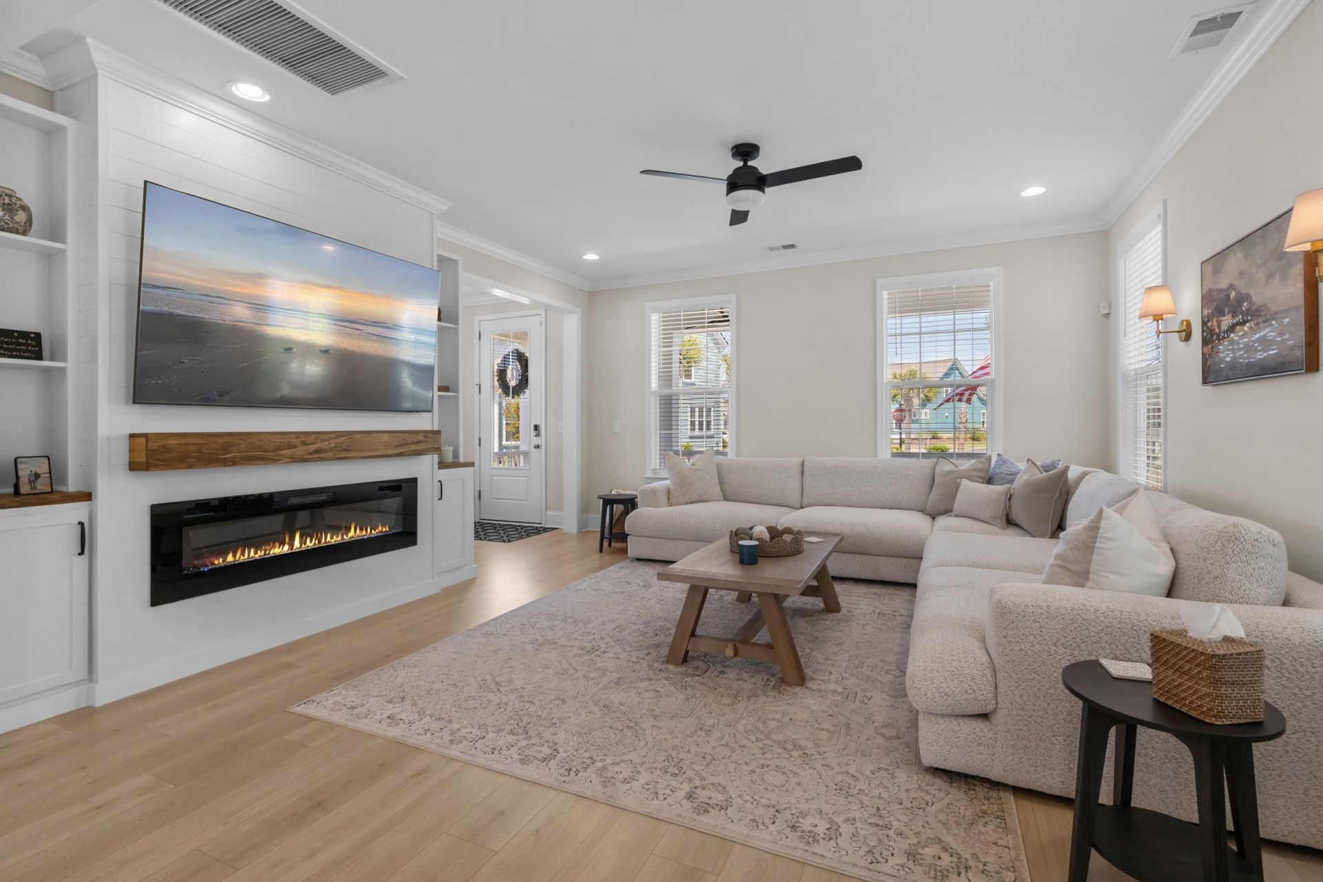 222 Delano Way Photo 8