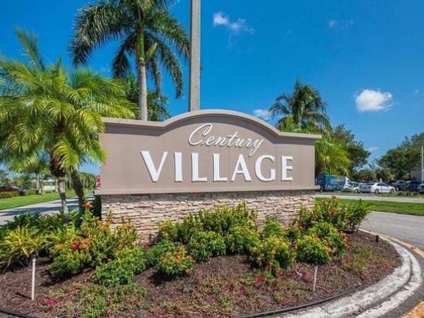 45 Easthampton B, West Palm Beach, FL 33417
