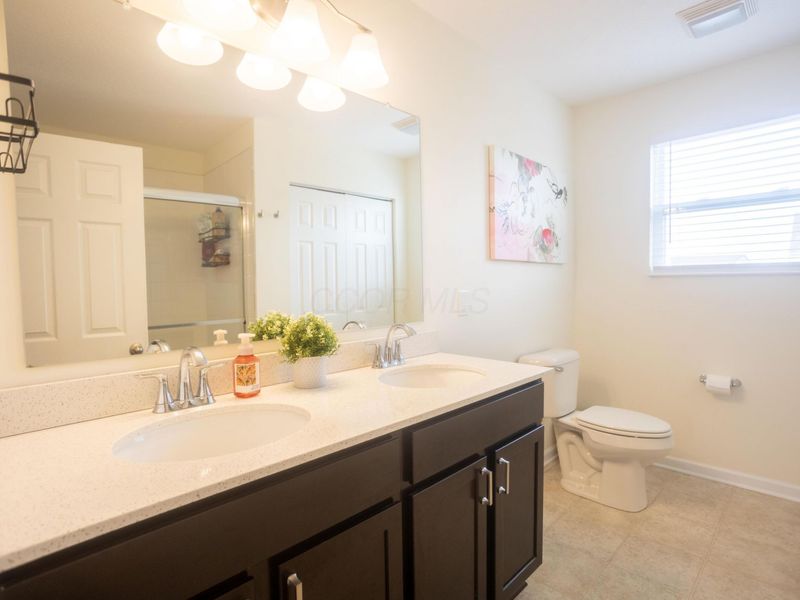 1129 Stratford Way, London, OH 43140 Photo 15