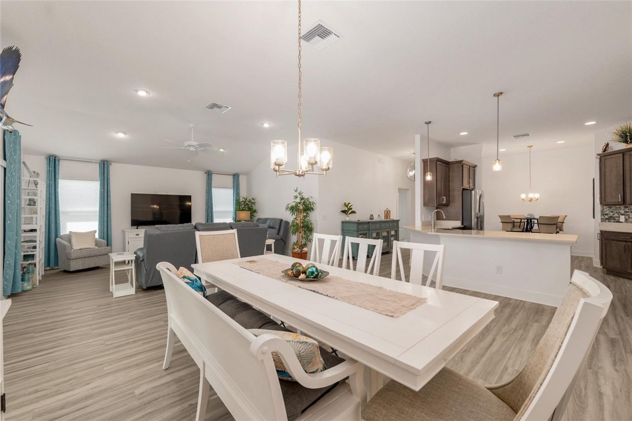 1659 Mcmurtrie Loop, The Villages, FL 34762 Photo