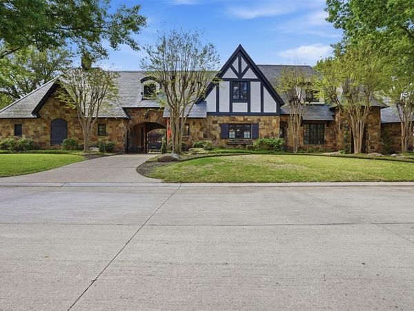 6674 Laurel Valley Drive, Fort Worth, TX 76132