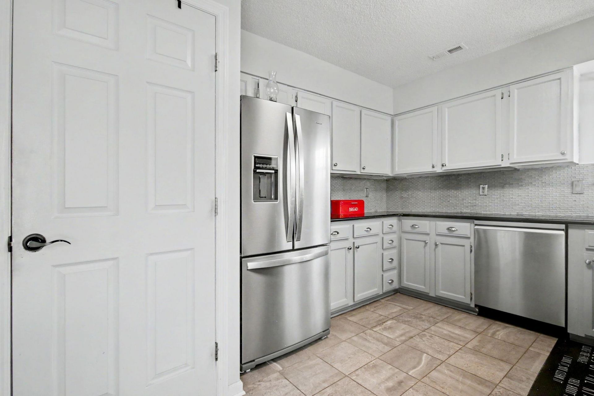 607 Bluebird Ln.  Photo 12