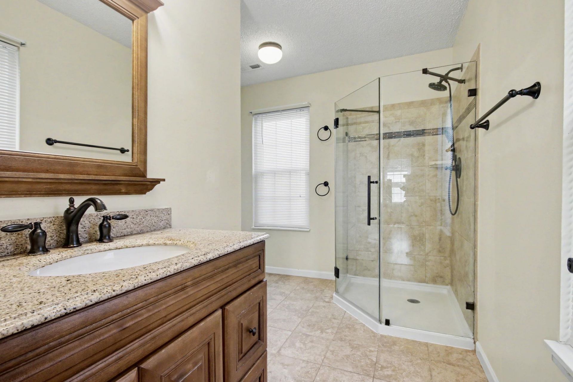 607 Bluebird Ln. Photo 19