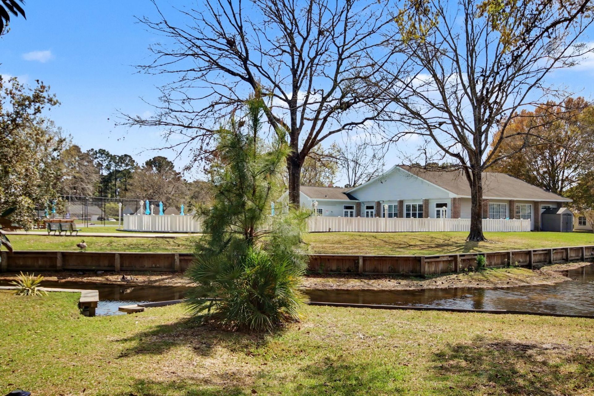 607 Bluebird Ln. Photo 35